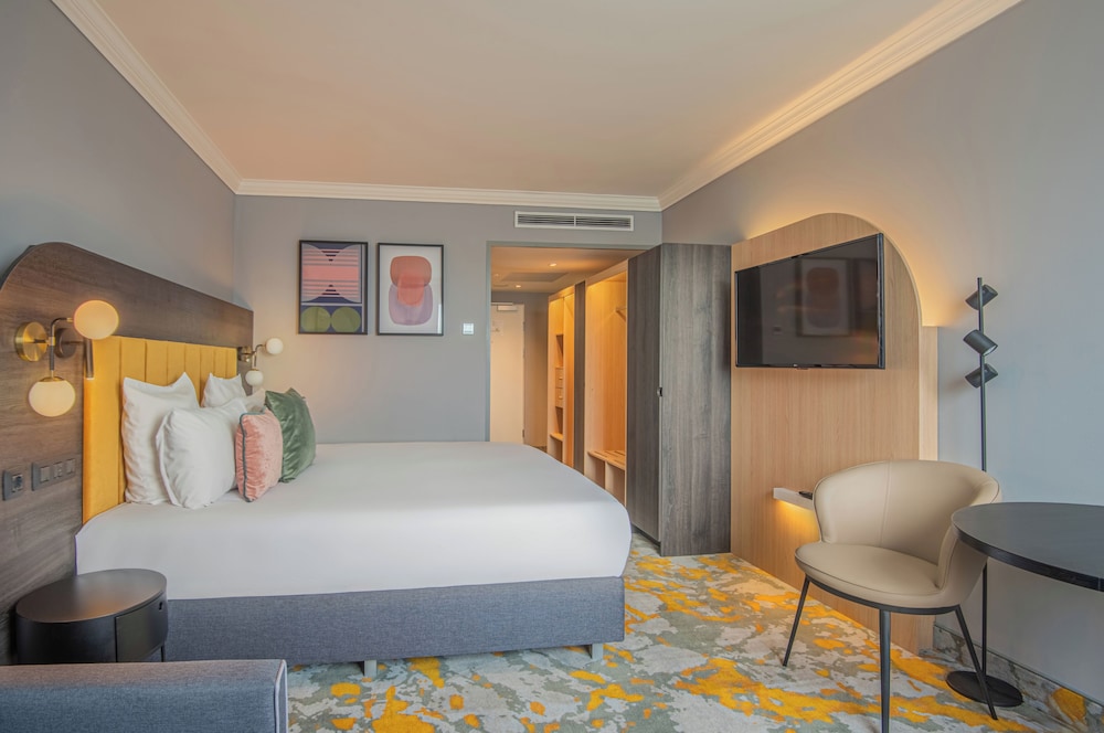 غرفة بريميوم بسرير كوين، Castrum Hotel Szekesfehervar 2/3