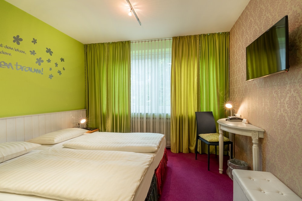 Hotel Arosa (Hotel Arosa Dusseldorf Oberkassel) 8/34