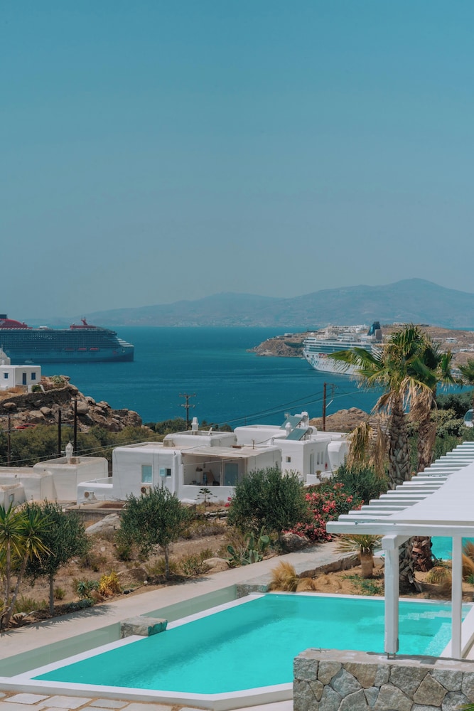 Arcs Boutique Villa Hotel 57/77