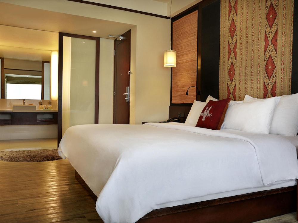 Novotel Lombok Resort and Villas 26/80