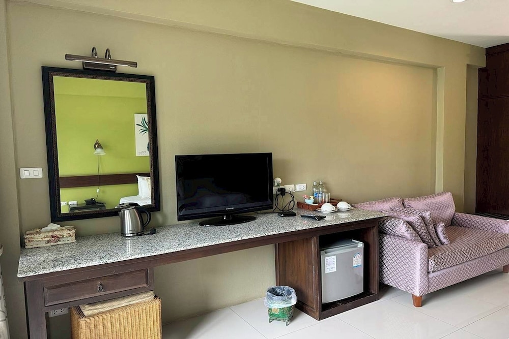 POONYAMANTRA RESORT 59/75