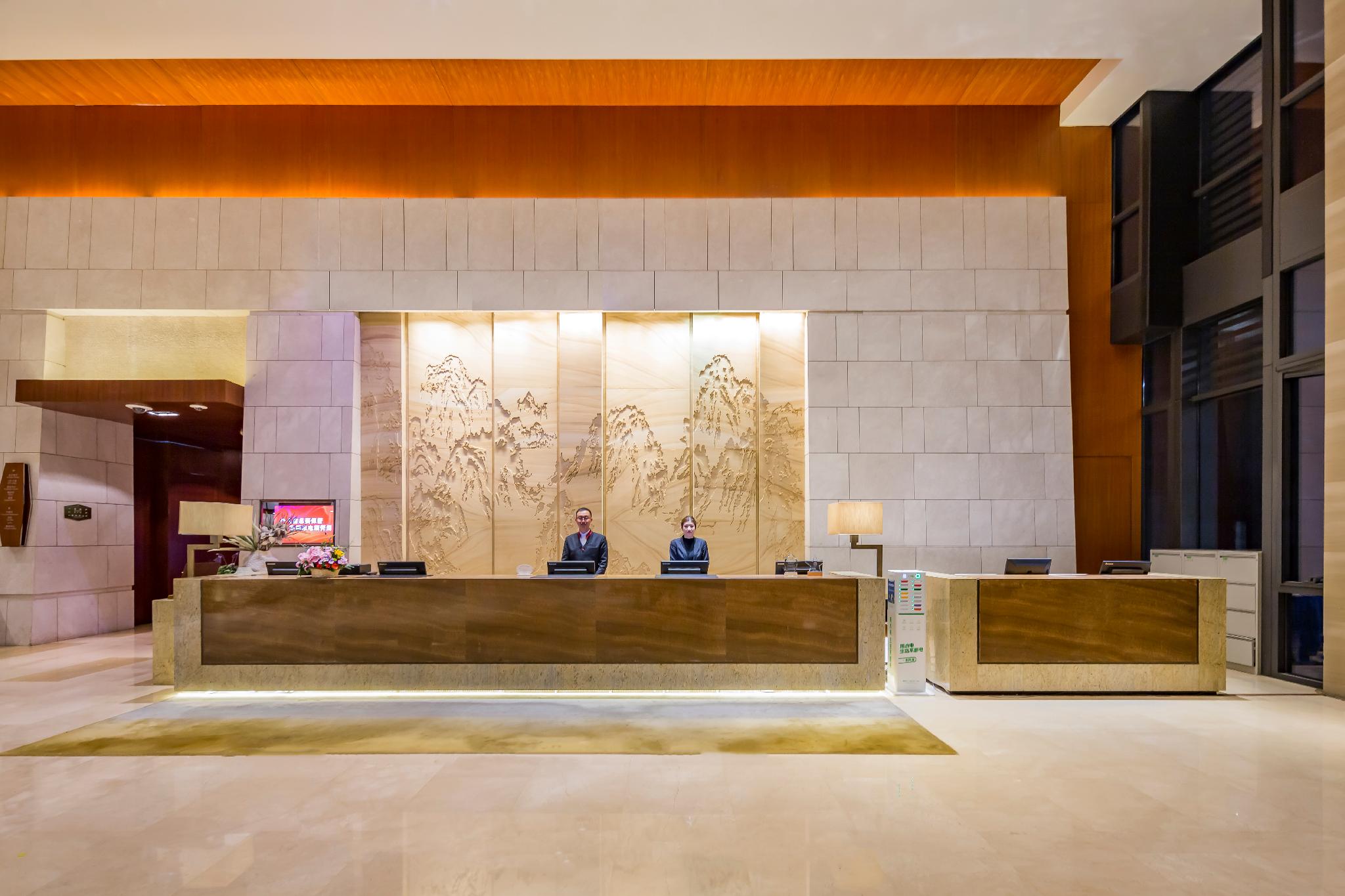 Swan Lakeview Hotel 2/30