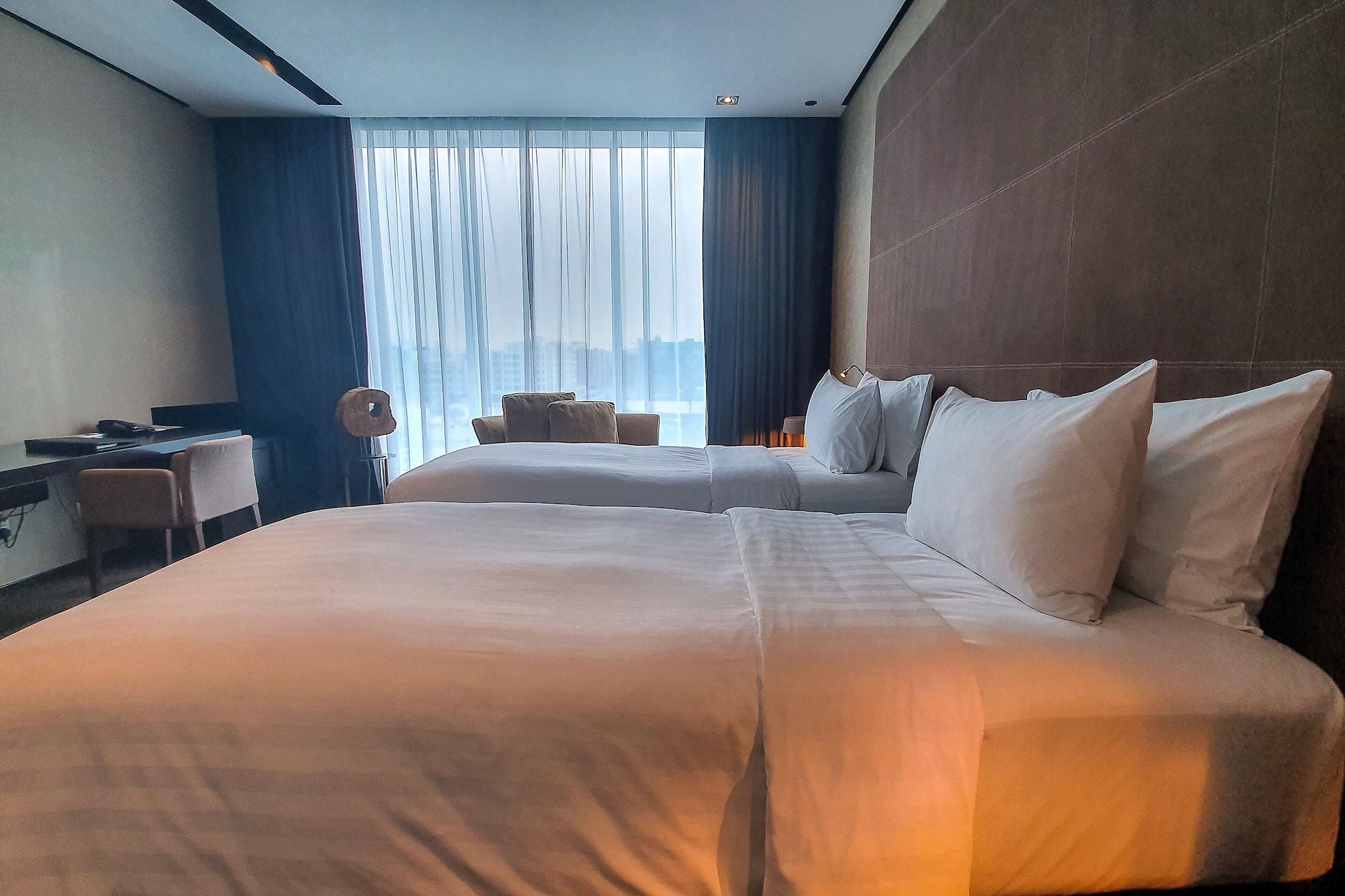 SUPERIOR, TWIN BEDS