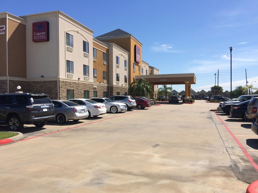 Days Inn and Suites by Wyndham Houston / West Energy Corridor 4/36