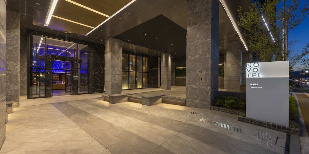 NOVOTEL NARA 78/84