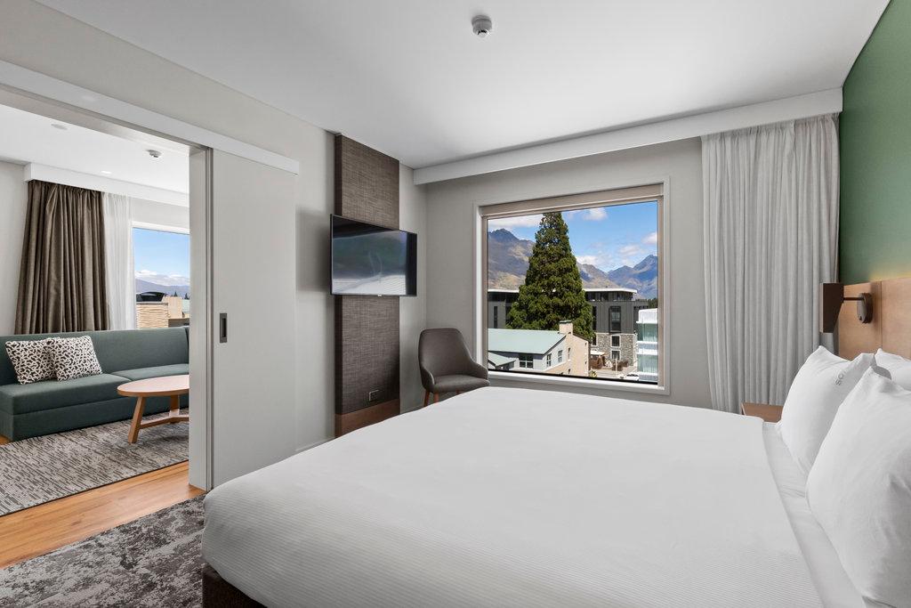 جناح بإطلالة، Holiday Inn Express And Suites Queenstown 3/8