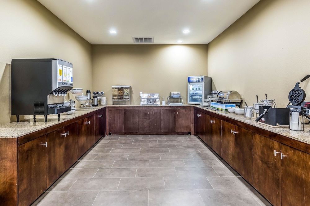 Comfort Suites Channelview - Houston East 38/41