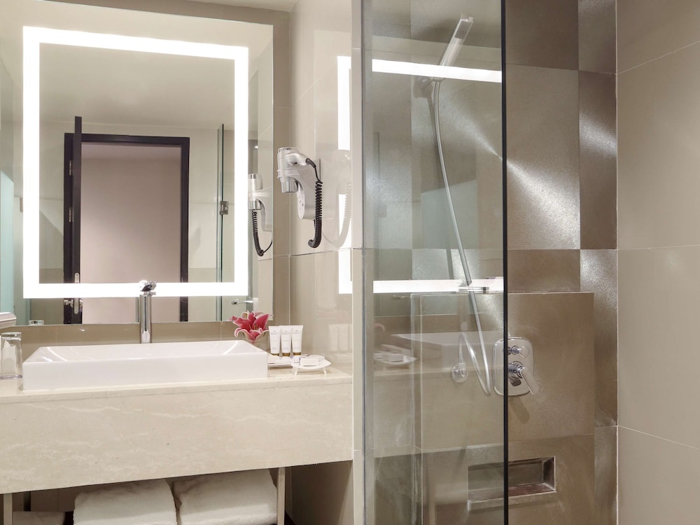 Grand Mercure Maha Cipta Medan Angkasa 27/69