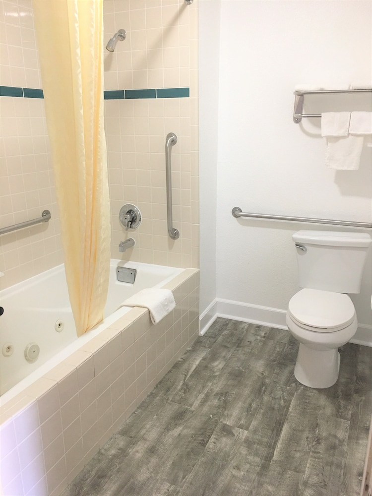 BridgePoint Inn Daly City 17/39