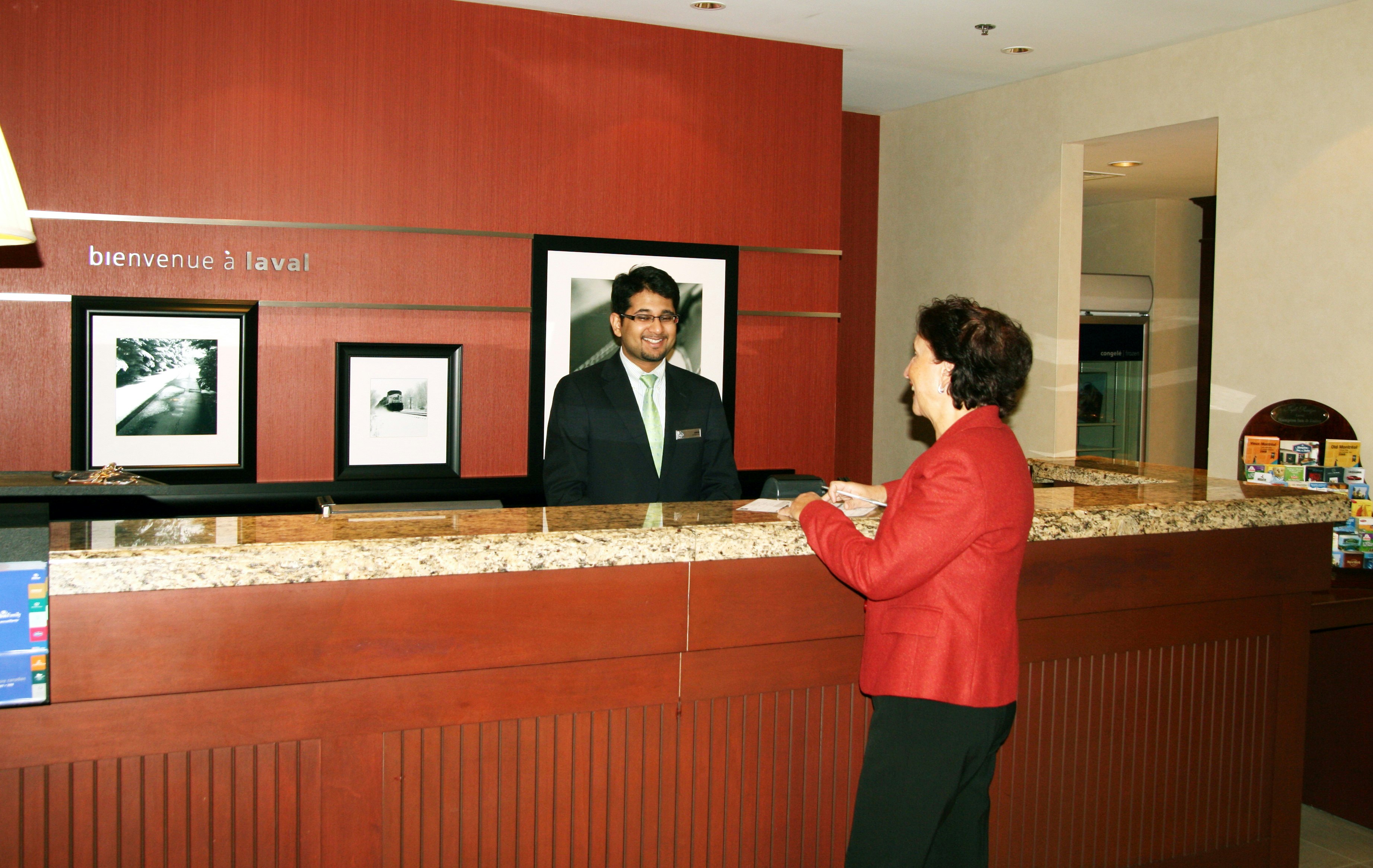 Hampton Inn and Suites by Hilton Laval 8/71