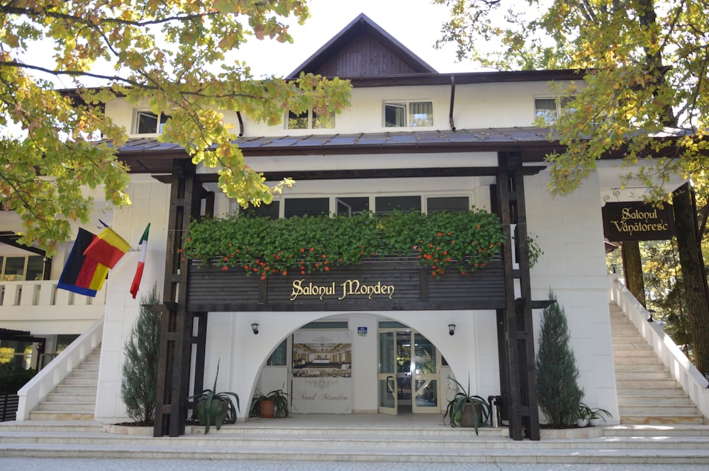 Hotel Cornul Vanatorului 1/68