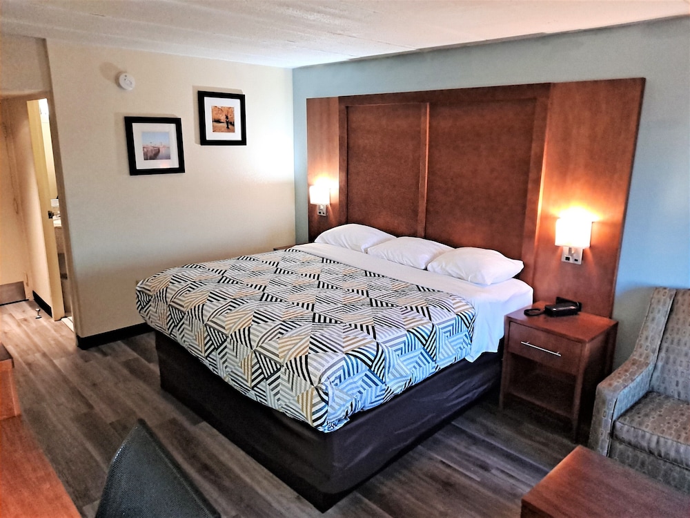 Motel6 Catonsville, MD – Baltimore West 21/58