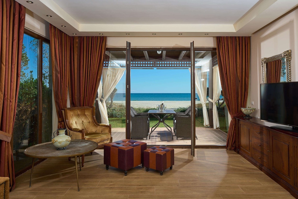 Mediterranean Village Hotel & Spa 55/88