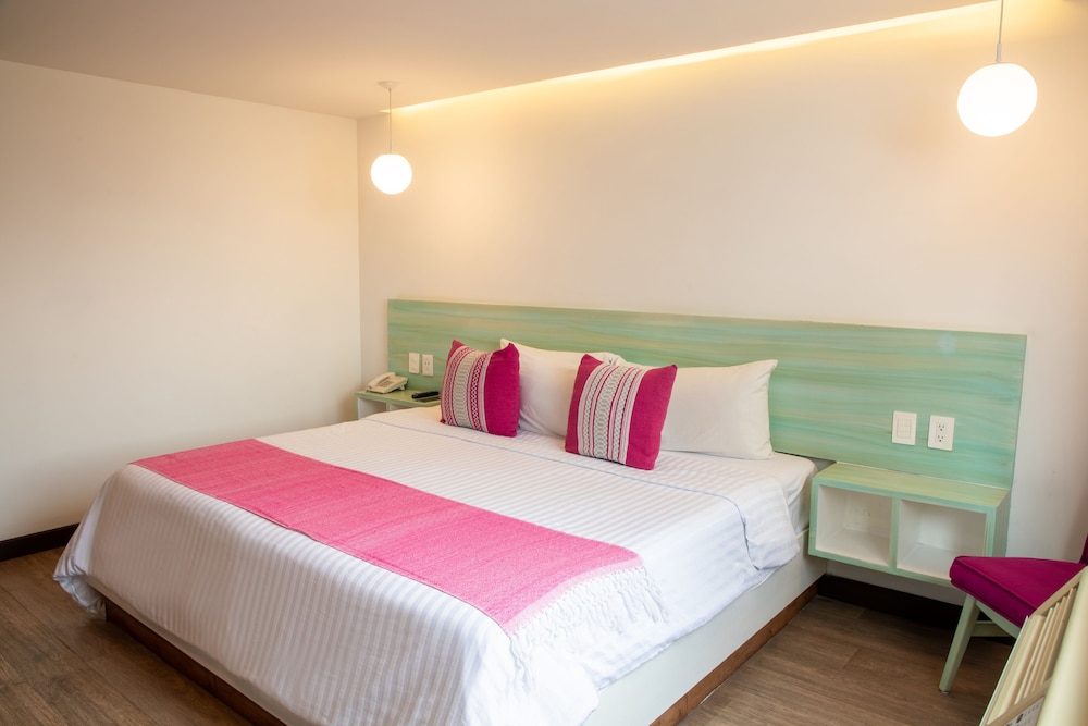 Hotel Fontan Reforma 28/72