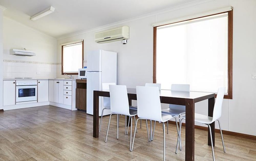 NRMA Victor Harbor Beachfront Holiday Park 61/71