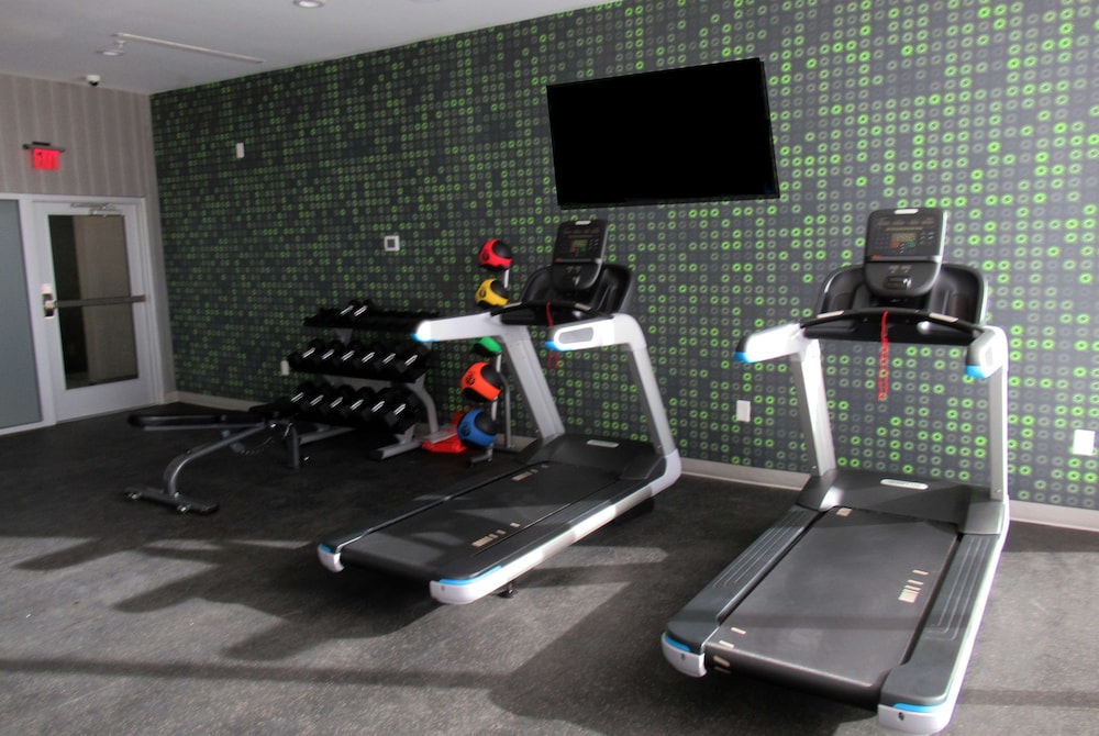 La Quinta Inn & Suites by Wyndham Dallas/Fairpark 26/40