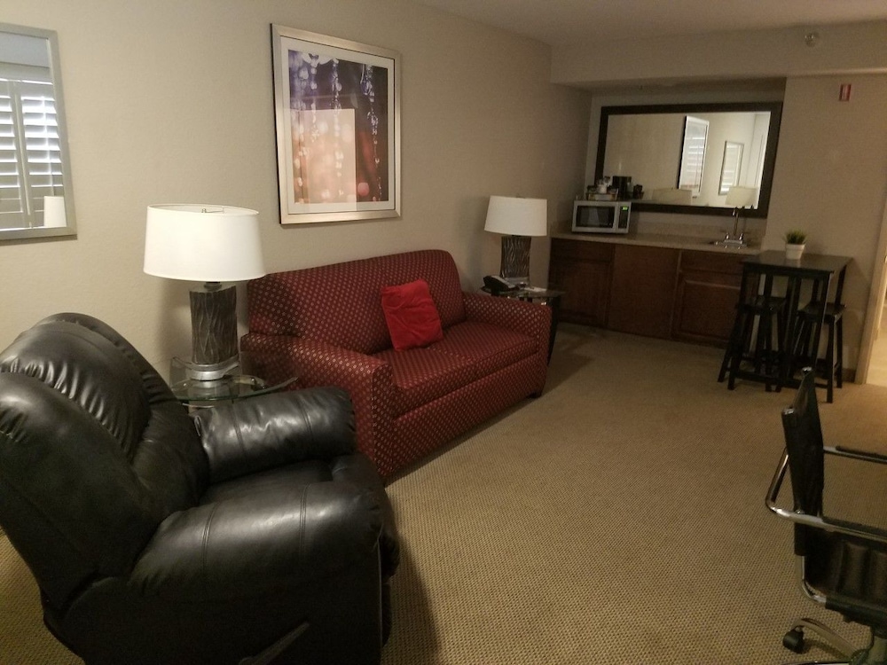 Infinity Inn & Suites 17/30