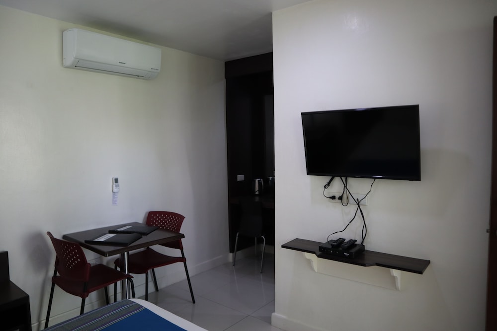 Domicilio Lorenzo Apartelle 47/71