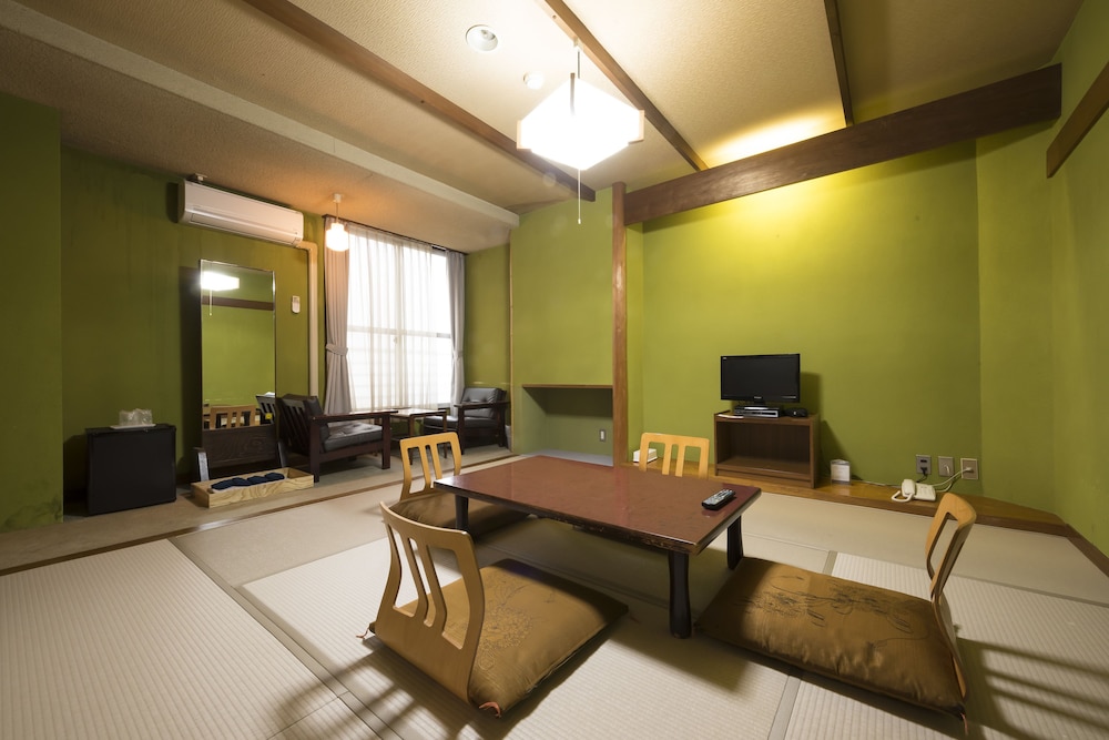 Oka Hotel 24/57