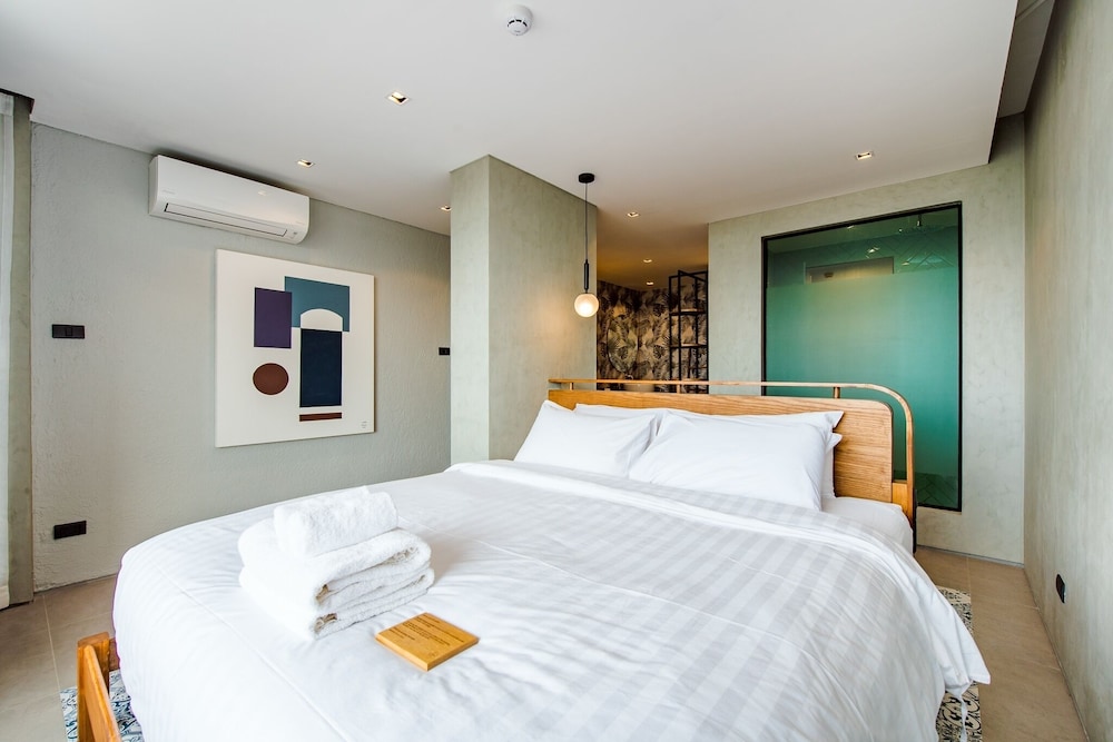 Premier, Suite, Double Bed, Bathtub