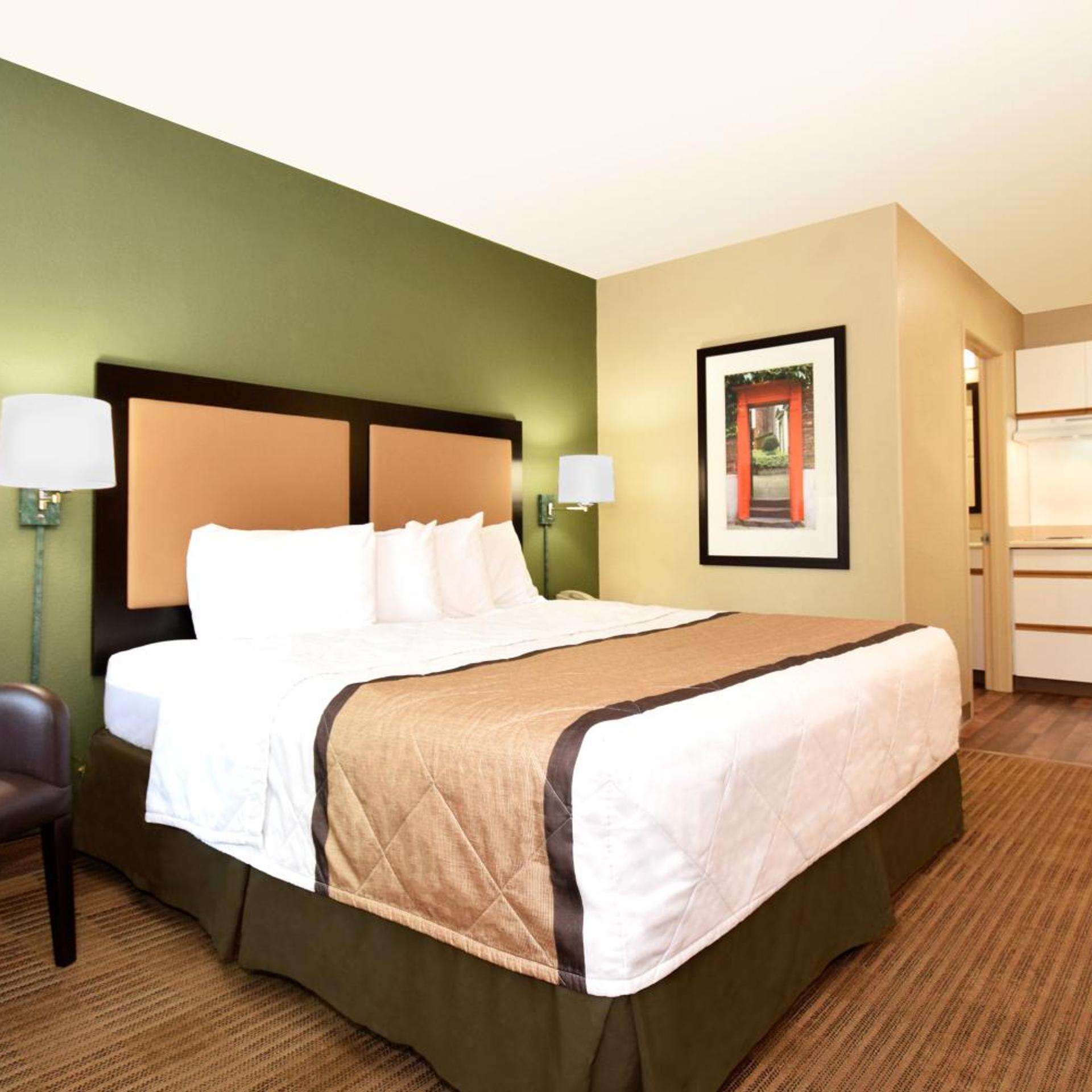 Extended Stay America Suites Washington, D.C. - Germantown - Town Center 14/61