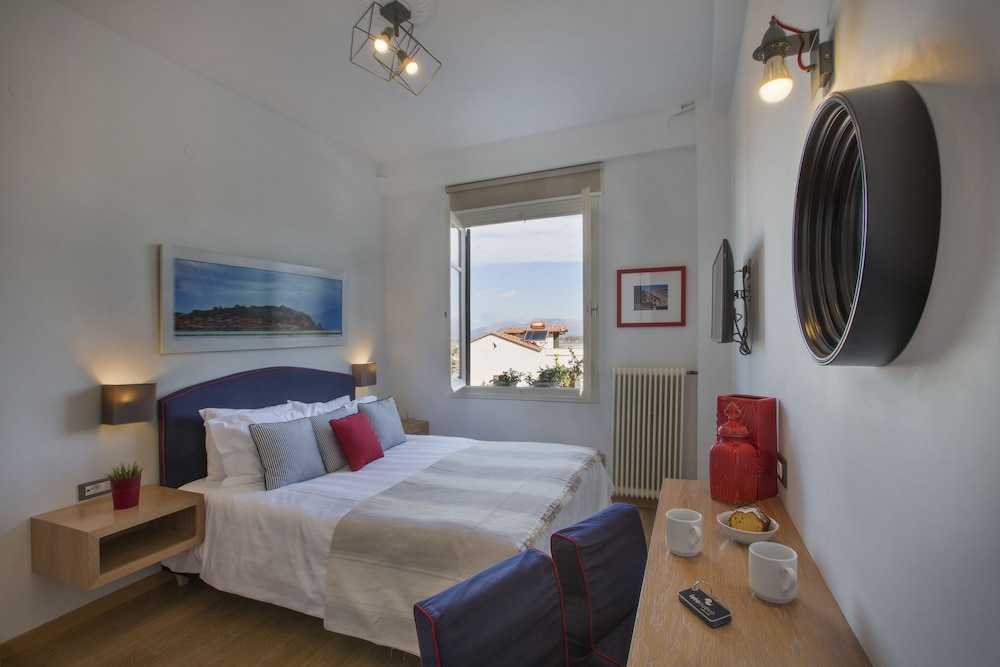 Leto Nuevo Hotel 28/78