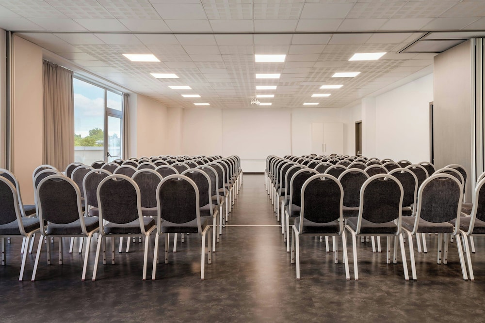 AC Hotel by Marriott Milan Sesto 59/63