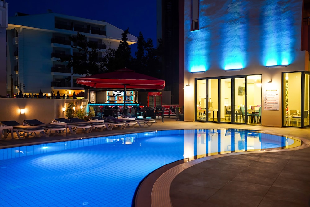 Seren Sari Hotel 6/35