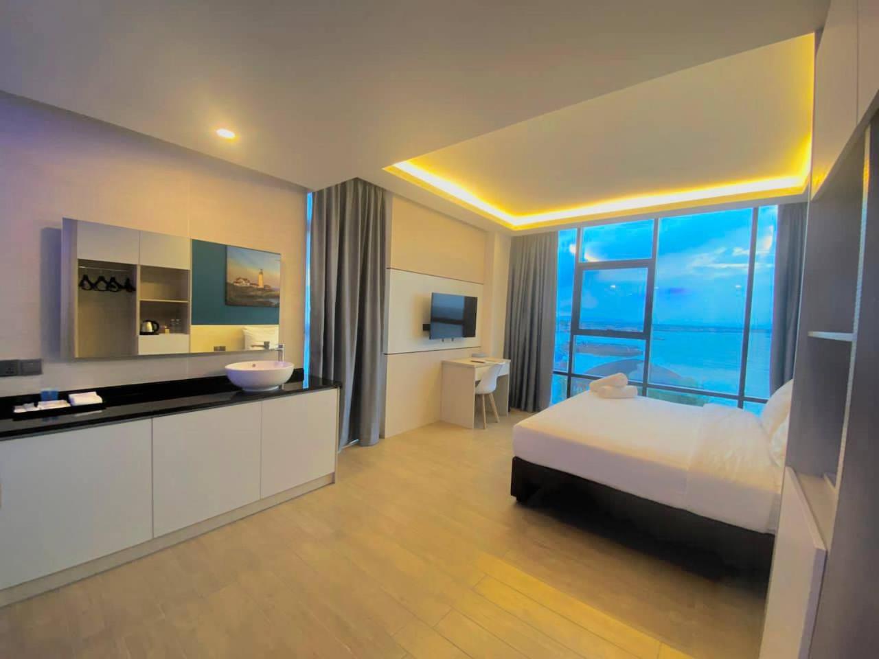 Lighthouse Hotel Semporna 13/16