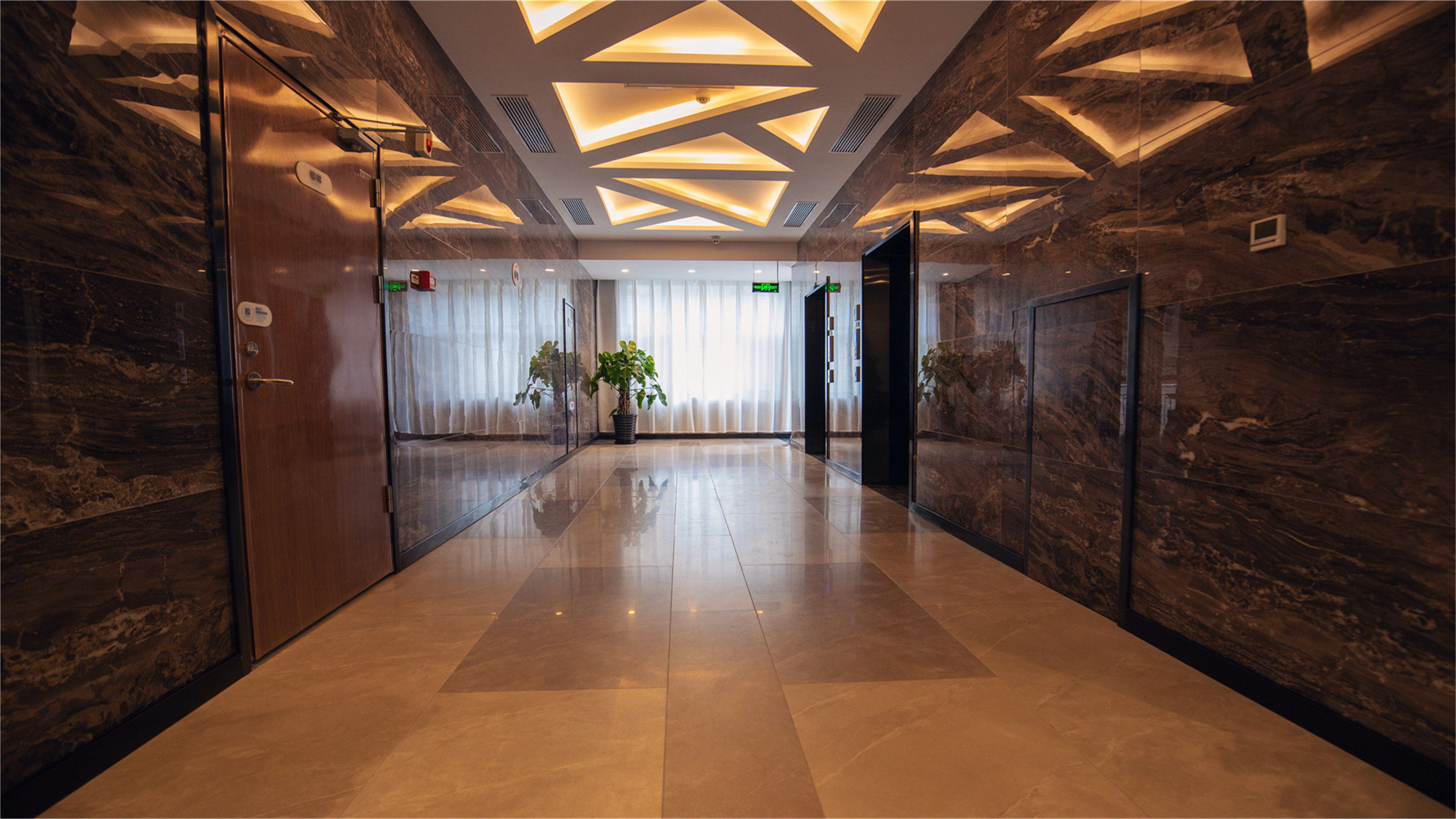 Holiday Inn Express Tianshui City Center 8/51