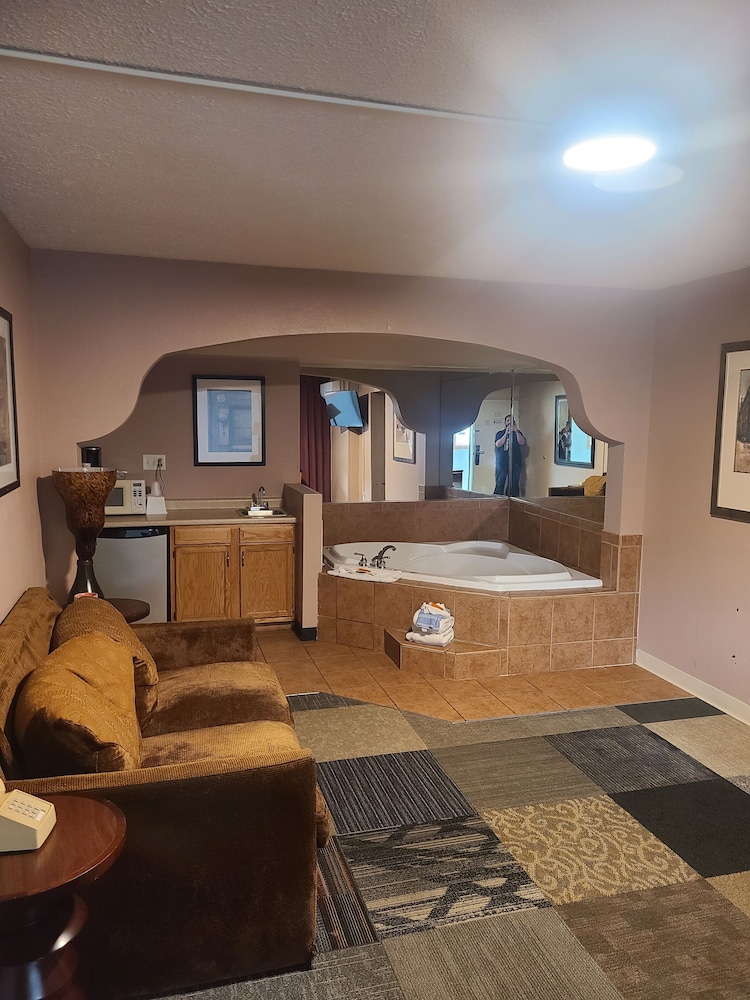 Route 66 Hotel And Conference 49/58