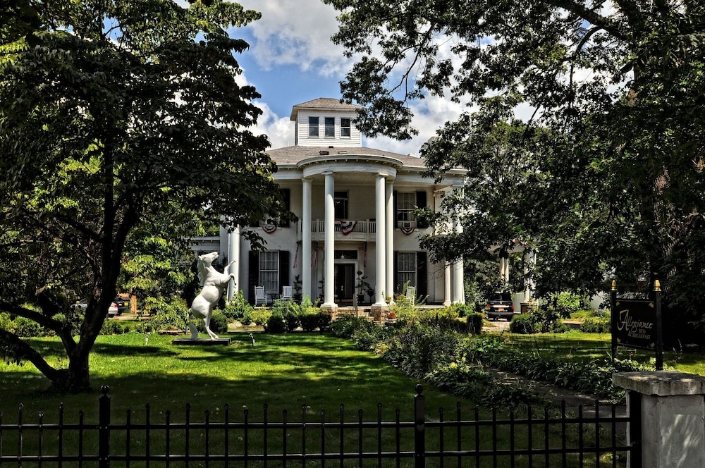 Allegiance Bed and Breakfast 39/44