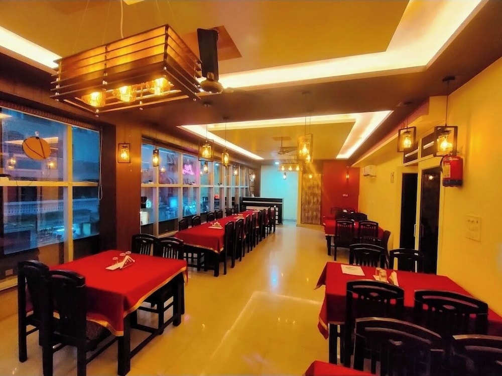 Hotel Devbhoomi Inn 30/40
