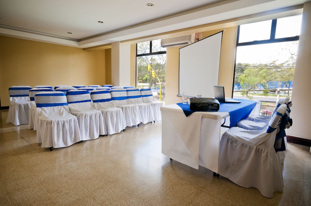 Costa Rica Tennis Club And Hotel 23/80