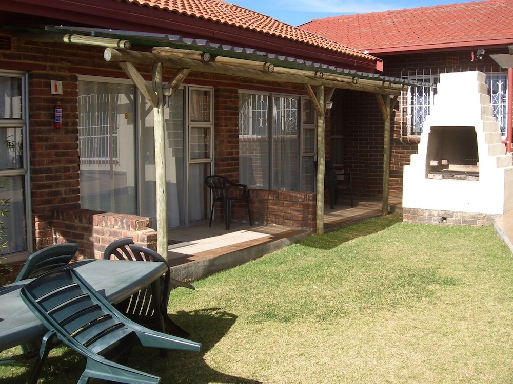 Gold Reef Place 15/30