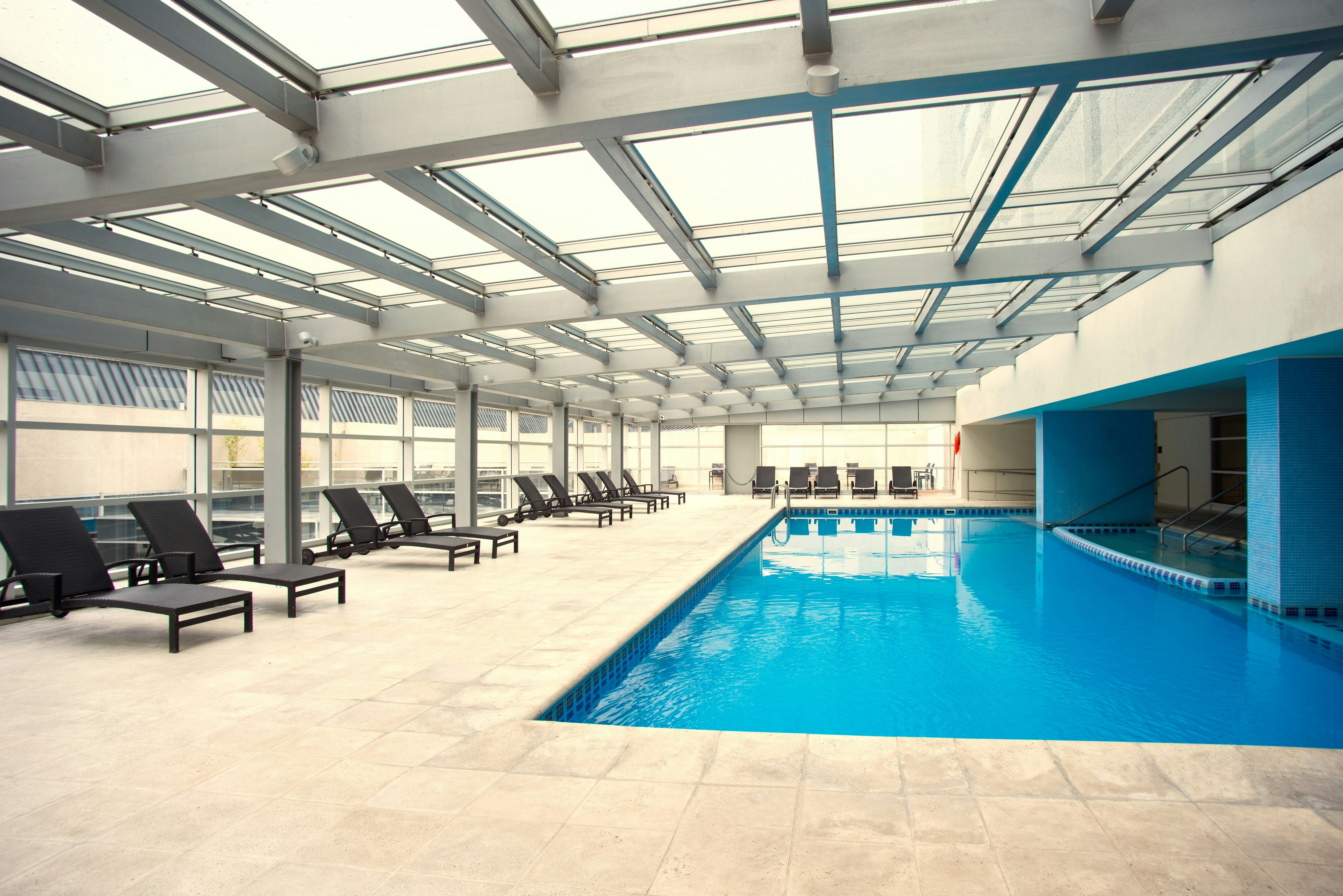 Hilton Mendoza 30/59