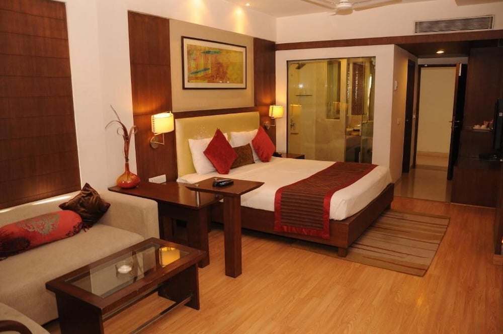 Gwalior Regency 18/62