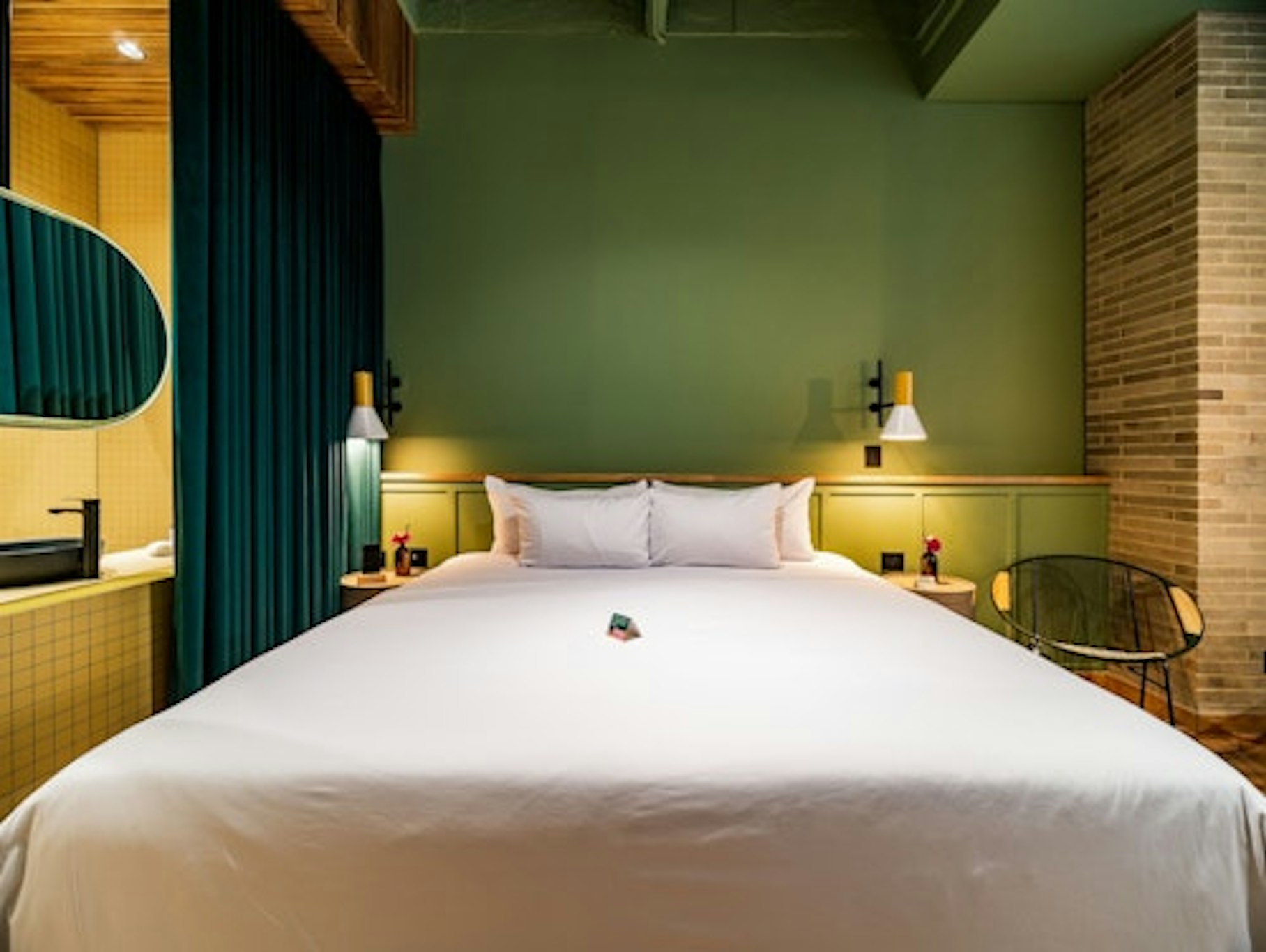 Master, Suite, King Bed, Hot Tub