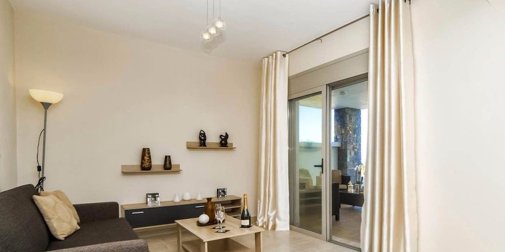 Aroma Villas 26/42
