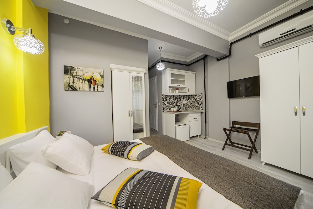 TAKSIM UNIQUE SUITES 33/73
