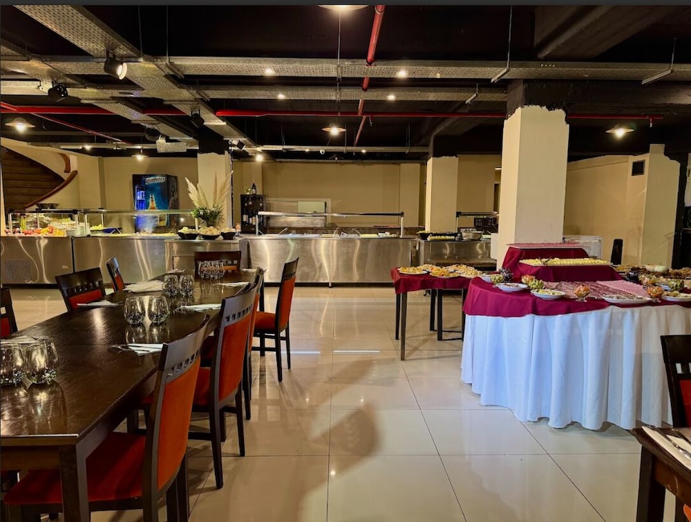 San Miguel Plaza Hotel Golf Spa & Conventions 33/49