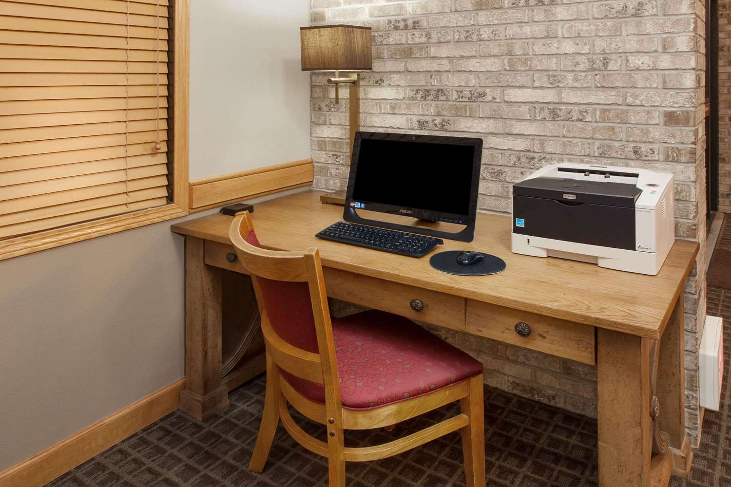 Americinn By Wyndham Iowa Falls 15/18