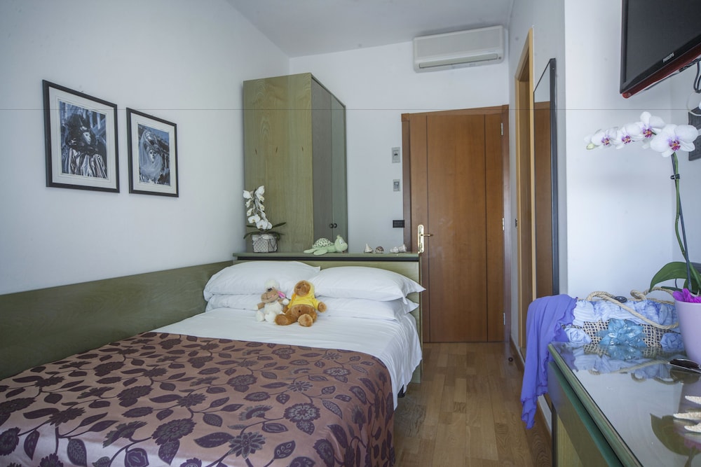 1 BEDROOM, COMFORT, DOUBLE OR TWIN BED, SEA VIEW, BALCONY