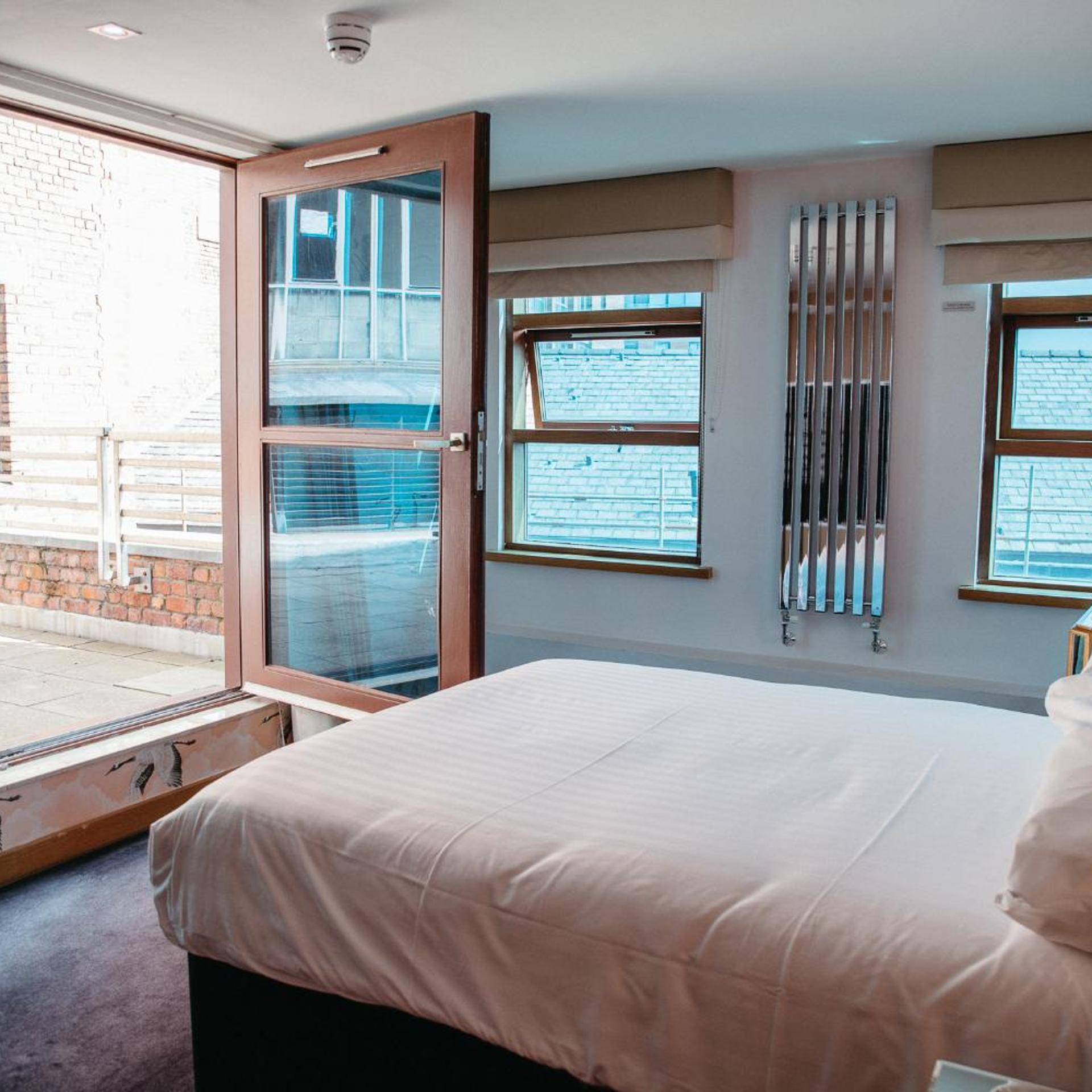 Executive, Penthouse, Apartment