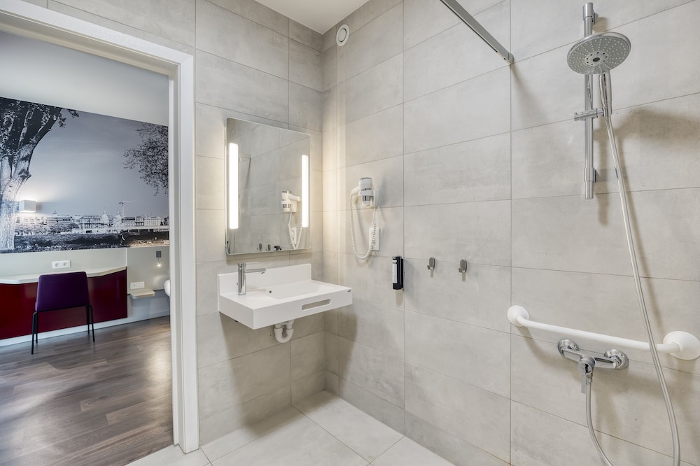 B&B Hotel Antwerpen Zuid 56/59