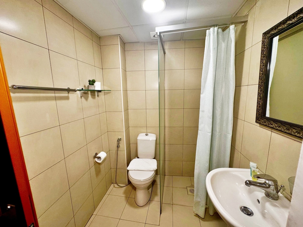 Sydney Hotel 40/41