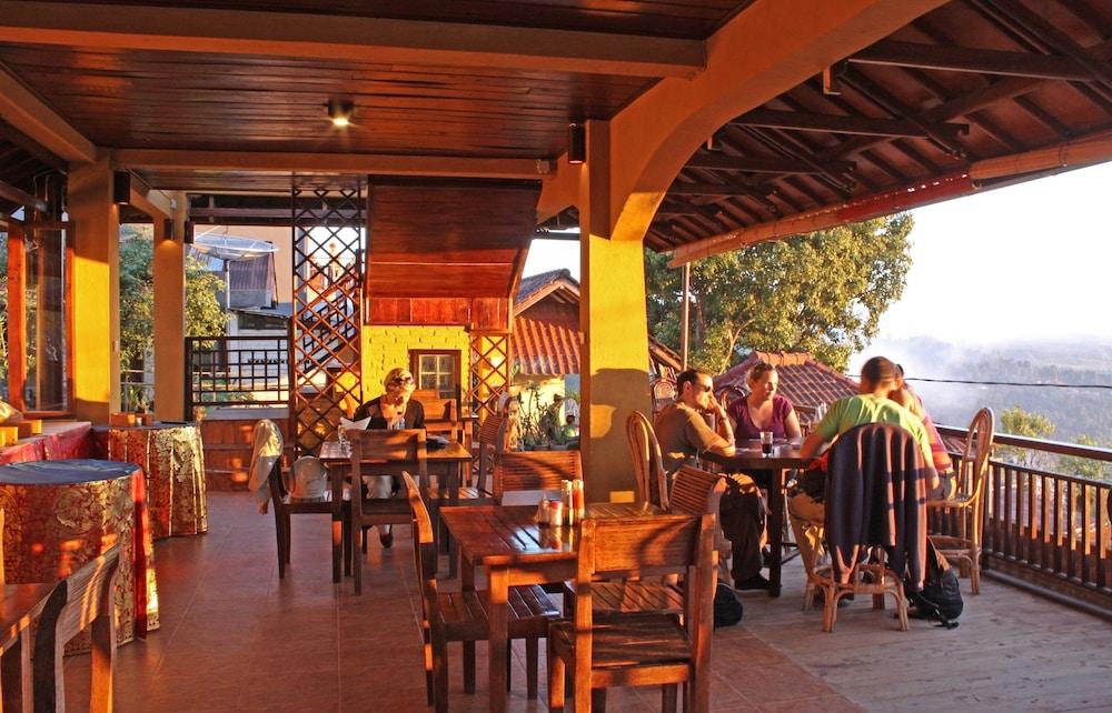 Guru Ratna Homestay 10/23