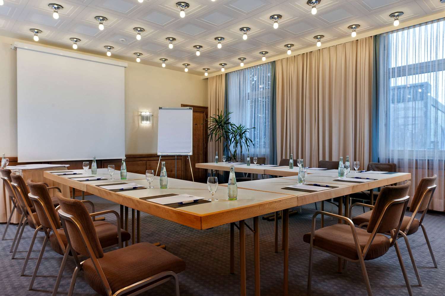 Wyndham Duisburger Hof 46/53
