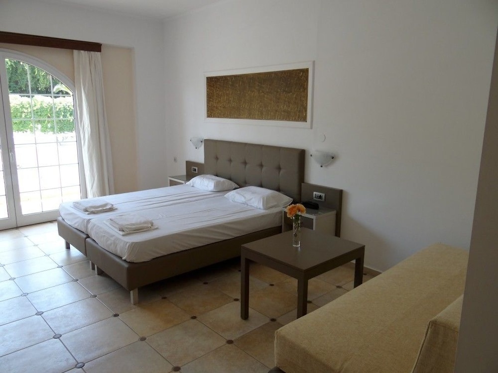 Perla Beach 23/60