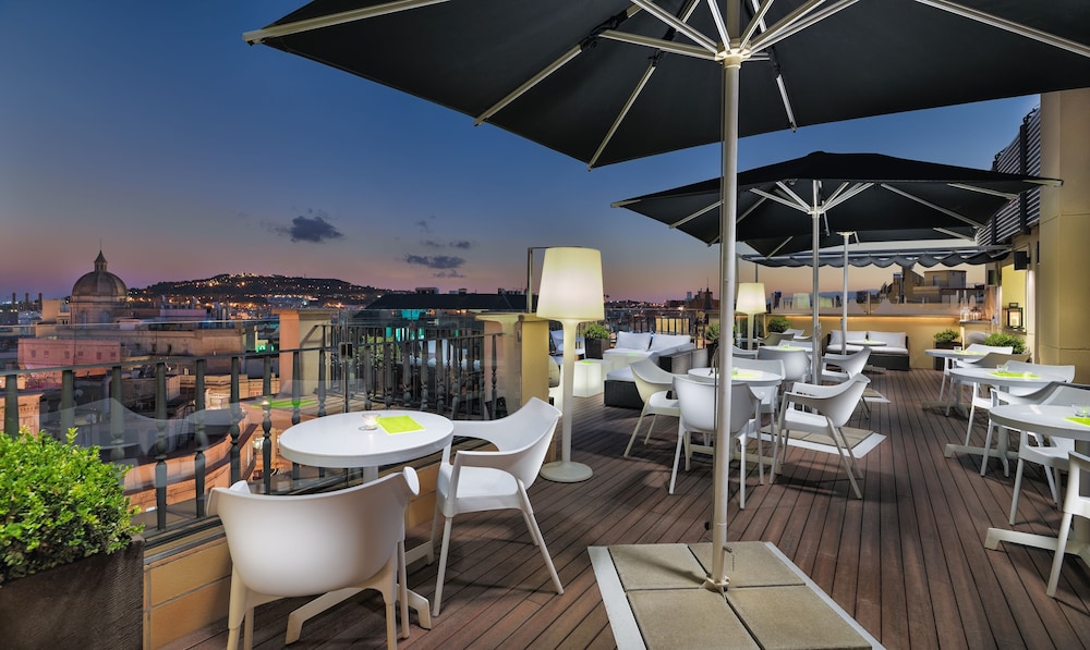 H10 Universitat Hotel 42/47